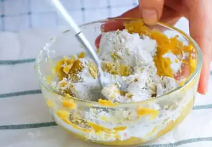 Make Banana cheese with croissants step 2