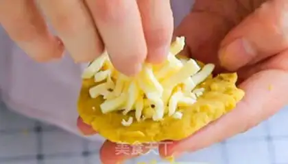 Make Banana cheese with croissants step 3