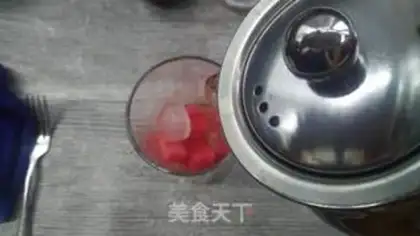 Make Homemade fresh fruit tea step 5