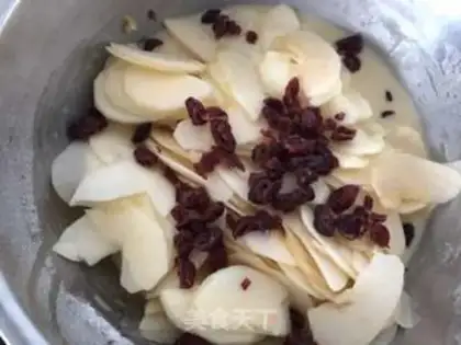 Make Invisible apple cake step 7