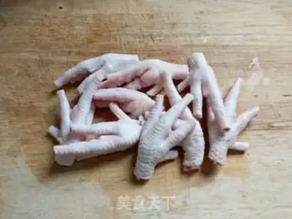 Make Spicy chicken claws step 0