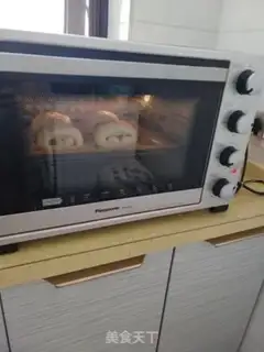 Make Japanese milk rolls step 17