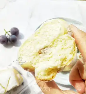 Make Japanese milk rolls step 19