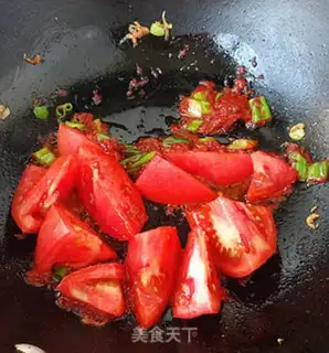 Make Tomato noodle soup step 4