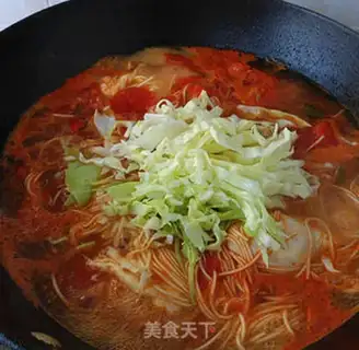 Make Tomato noodle soup step 8