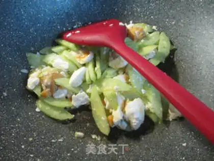 Make A duck egg and cucumber step 6