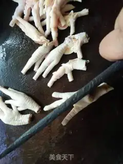 Make Hot chicken claws step 1