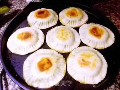 Make Sun frying dumplings step 8