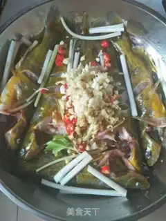 Make Garlic yellowfish step 4
