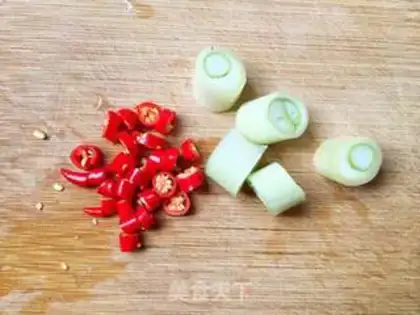 Make Twin pepper rabbits step 2