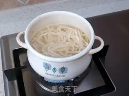 Make Soy sauce and oatmeal step 1