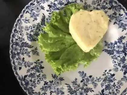 Make Fried salmon with mashed potatoes step 1