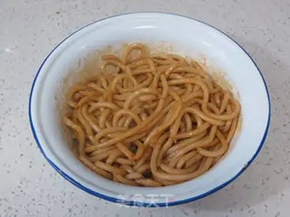 Make Soy sauce and oatmeal step 3