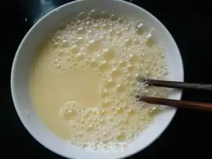 Make Autumn steamed eggs step 2