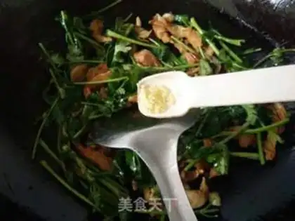 Make The cilantro noodles step 8