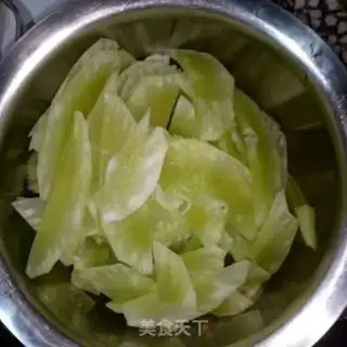 Make Scrambleded eggs step 2