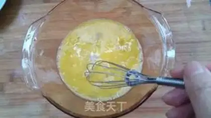 Make Autumn fried eggs step 4