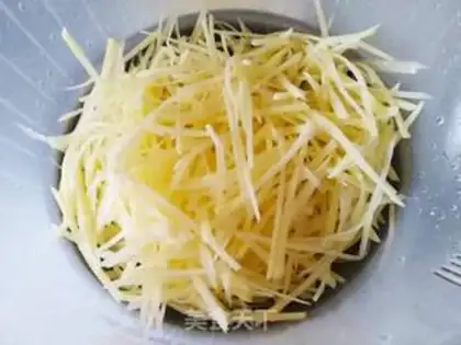 Make Autumn fried eggs step 8