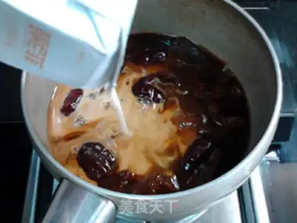Make Cinnamon and red date tea step 7