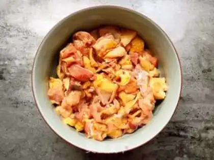 Make Spicy dry chicken step 1