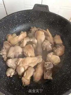 Make Cricket chicken soup step 0