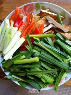 Make Garlic fried meat step 1