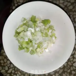 Make Gold egg fried rice step 1