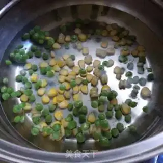 Make Carrot corn fried rice step 1