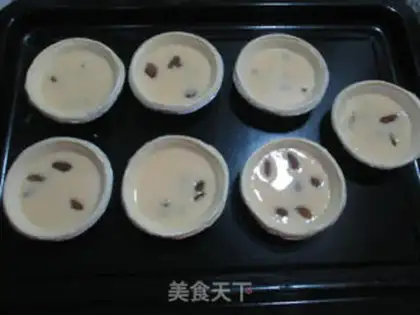 Make raisins and eggs step 8