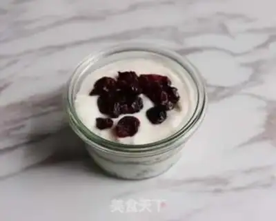 Make Cranberry Qia seed yogurt step 4