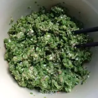 Make Porky bean pork dumplings step 6