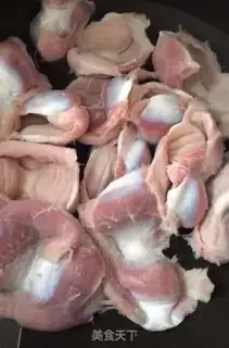 Make Spicy chicken step 1