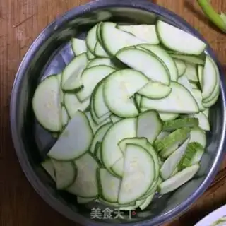Make Spicy sauerkraut step 0