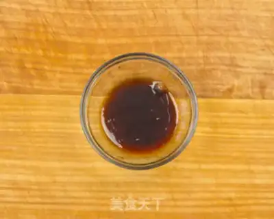 Make Cracking eggs step 5