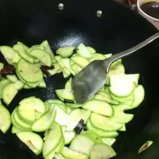 Make Spicy sauerkraut step 3
