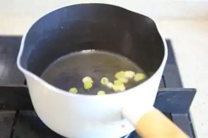 Make Western red soup step 6