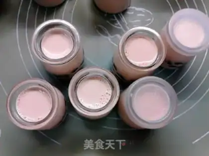 Make Red tea yogurt step 8
