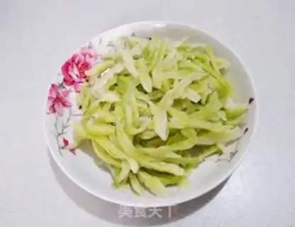 Make The bitter melon comes back to the pot step 7