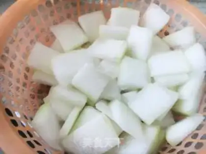 Make Winter melon soup step 1
