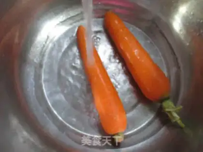 Make Scrambled carrots step 1