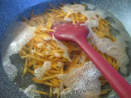Make Scrambled carrots step 3
