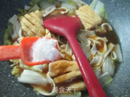 Make Orchid-dry dolls cut noodles step 7
