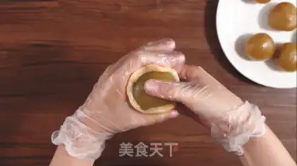 Make A wide moon cake step 6
