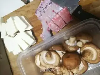 Make Tofu for the mushrooms step 0