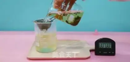 Make Strawberry fruit tea step 0