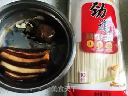 Make Put on the meat step 0