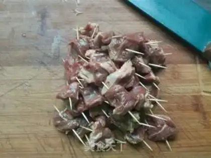 Make Toothpicks protect the flesh step 4