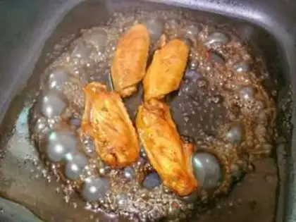 Make Coke chicken wings step 8