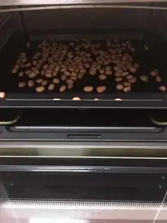 Make Roasted peanut beans step 1