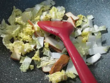 Make Scrumptious dolls cooking rice powder step 1